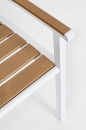  Isak    123 x 59 