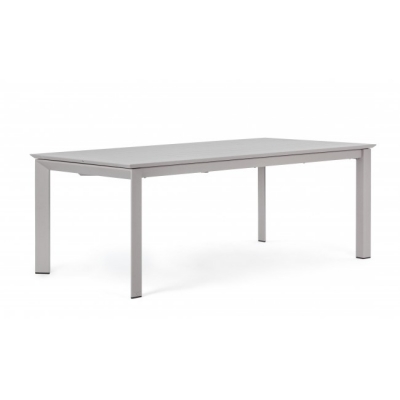 Konnor    200 . + 100 . X 110 .