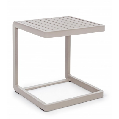 Konnor    40 x 40 x 45 