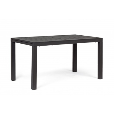 Hilde     140 . +70 . x 77 .