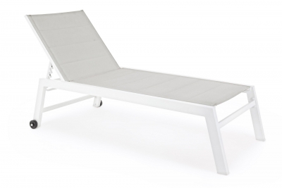 Hilde    65 . x 200