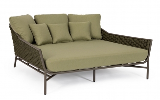 Everly Daybed  166 . x 153 
