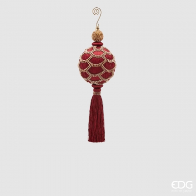     Burgundy     10   28  